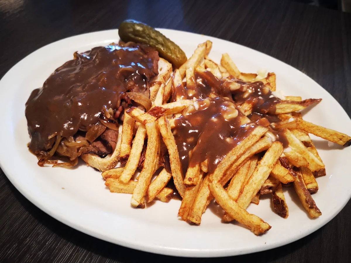 Hot Roast Beef Sandwich and Poutine