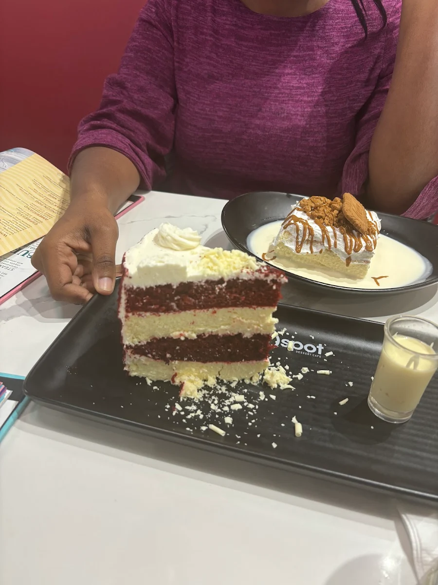 Red Velvet Cheesecake