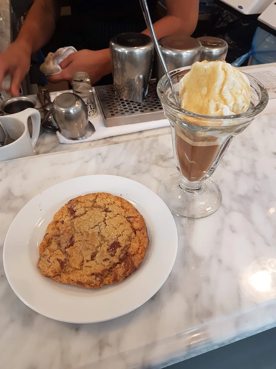 Chocolate Chip Cookie
