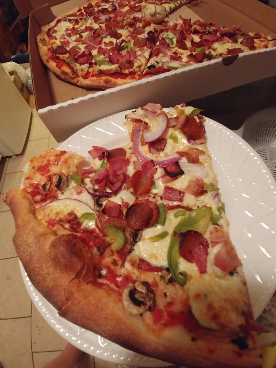 Slice of Meat Pizza Paradiso