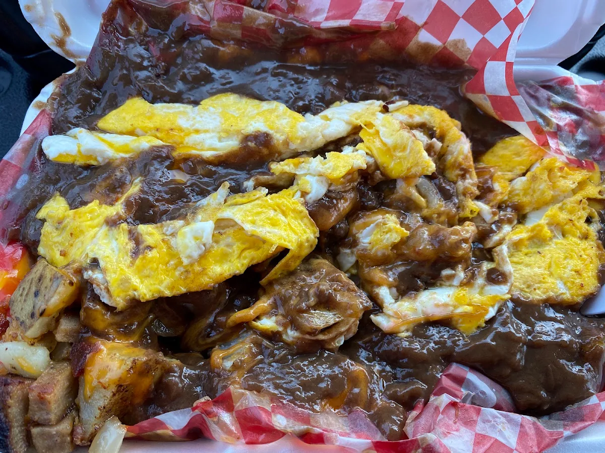 Breakfast Poutine, Maracle Mans