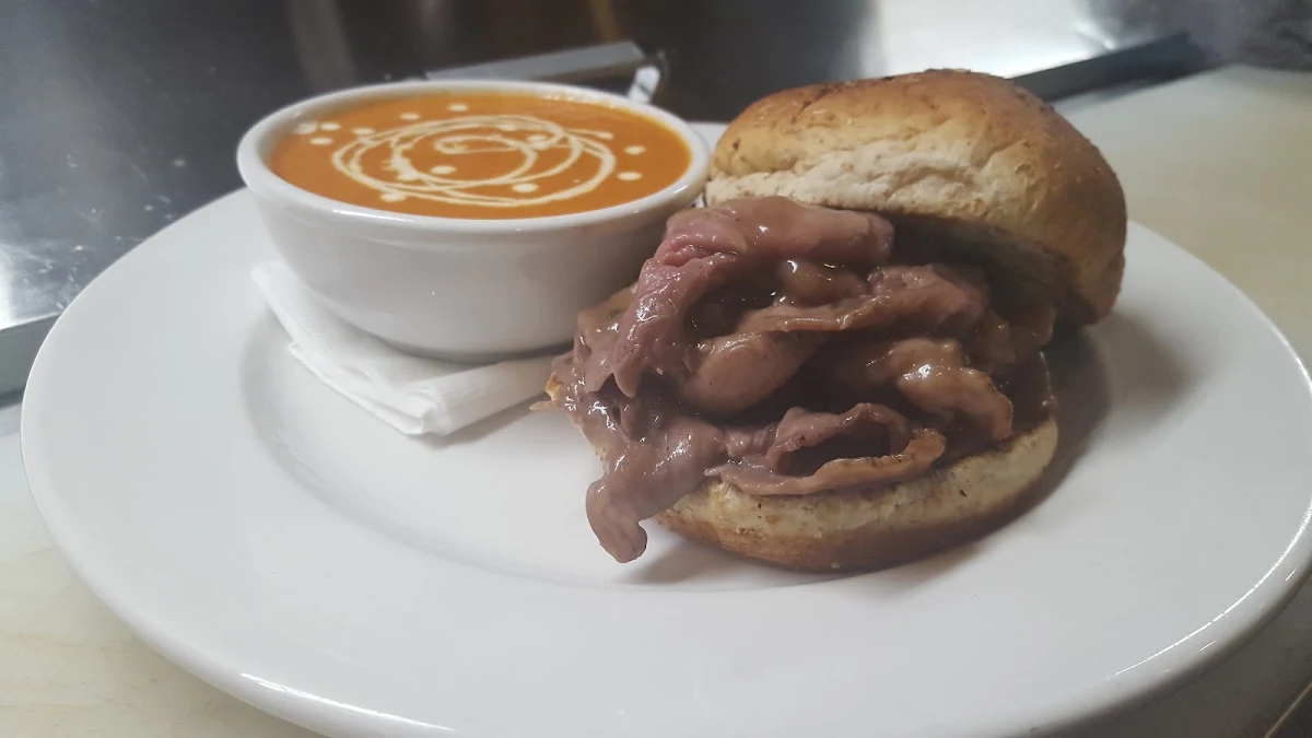 Roast Beef N, Freddy's Brewpub