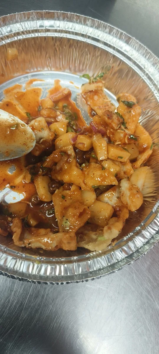 Butter Chicken Poutine