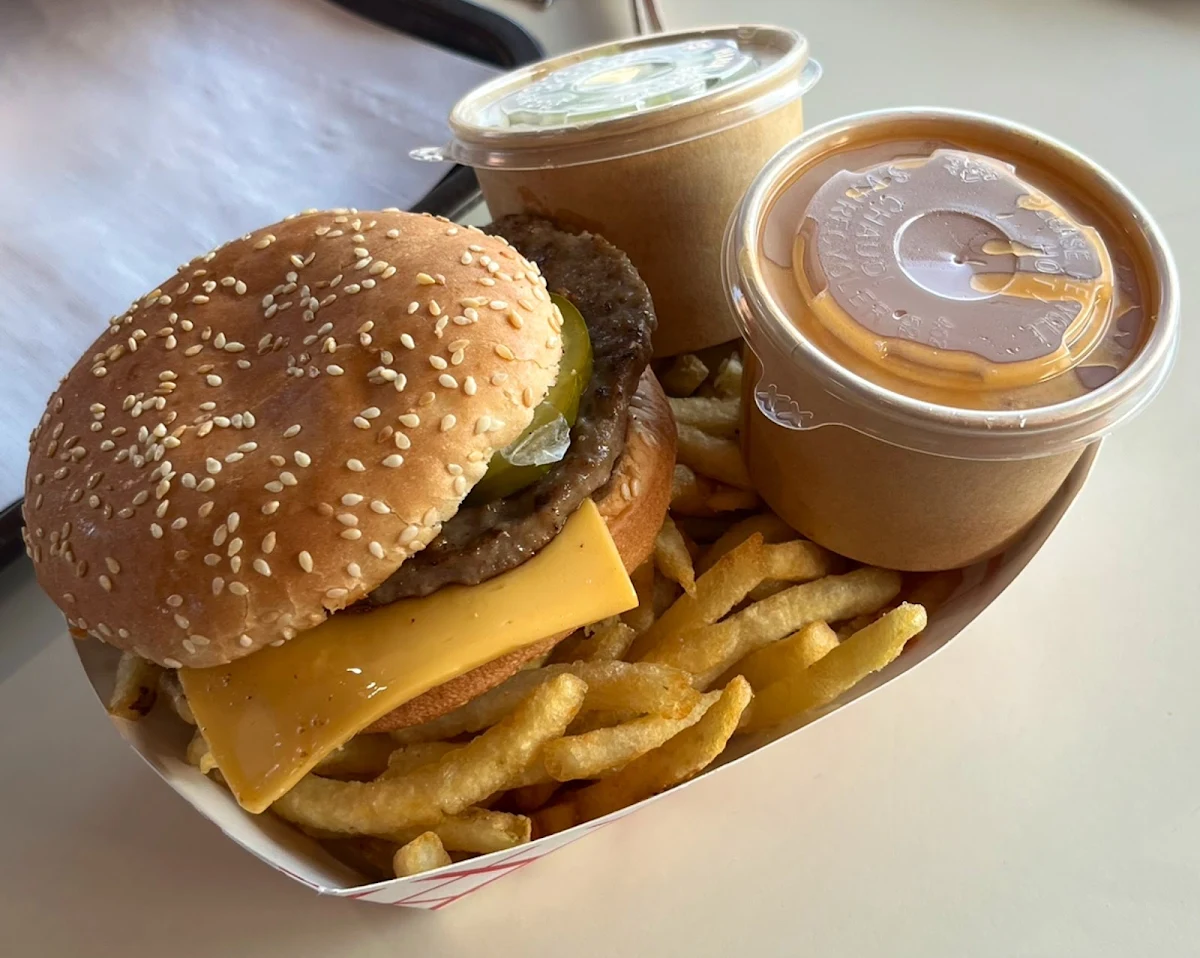 Cheeseburger Combo