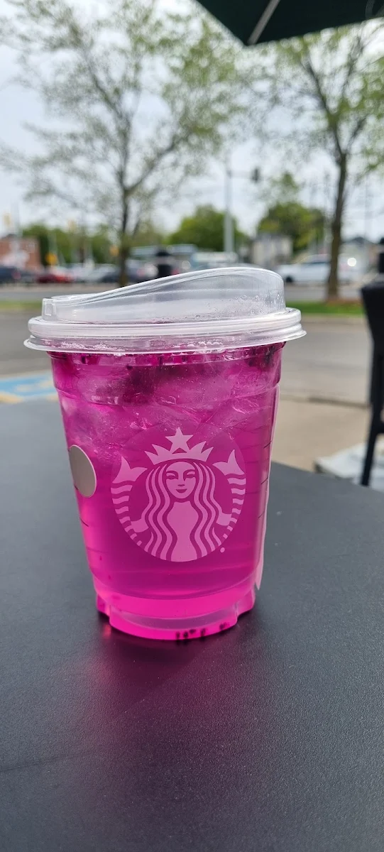 Dragon Fruit and Mango Slush