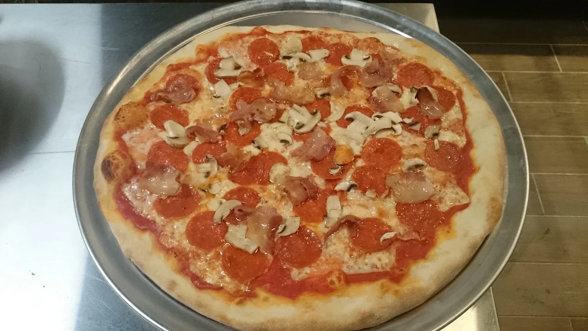 Canadian Pizza