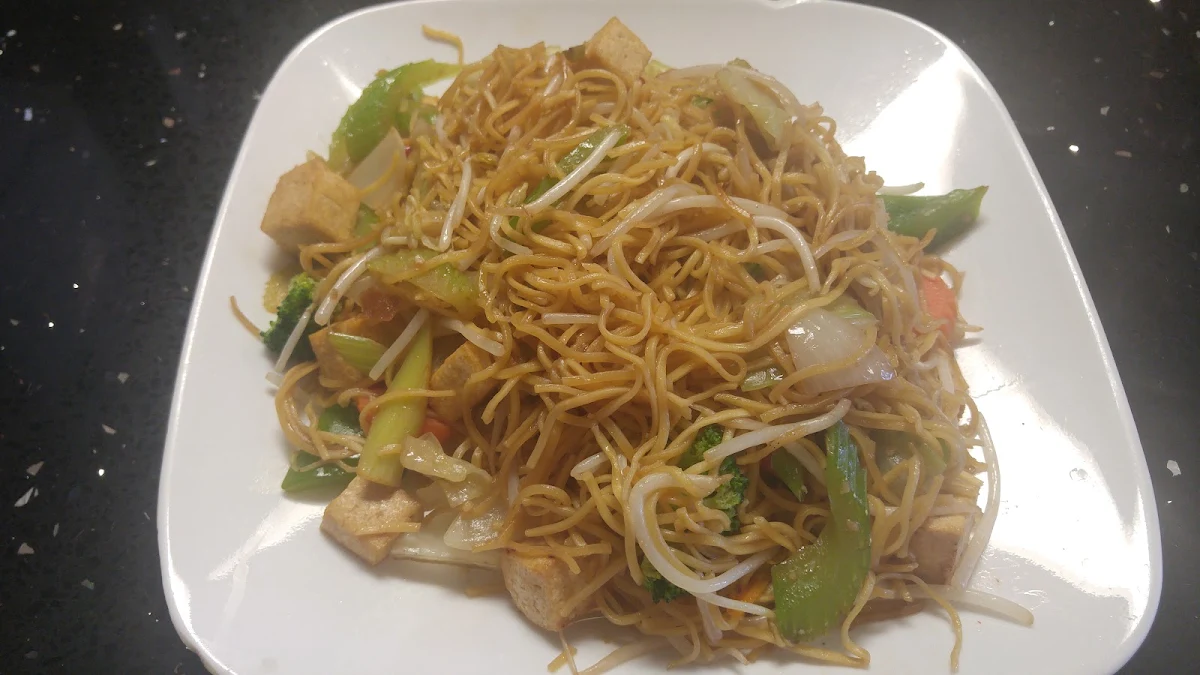 Vegetable and Tofu Chowmein