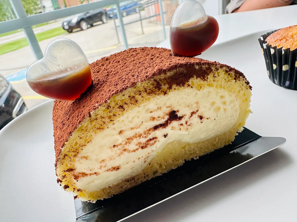 Tiramisu Cake