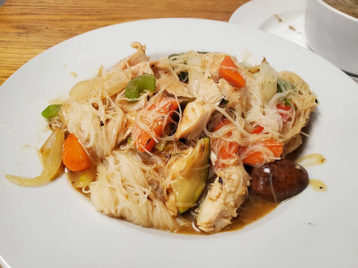 Stir Fried Noodles with Veggies Daily Special