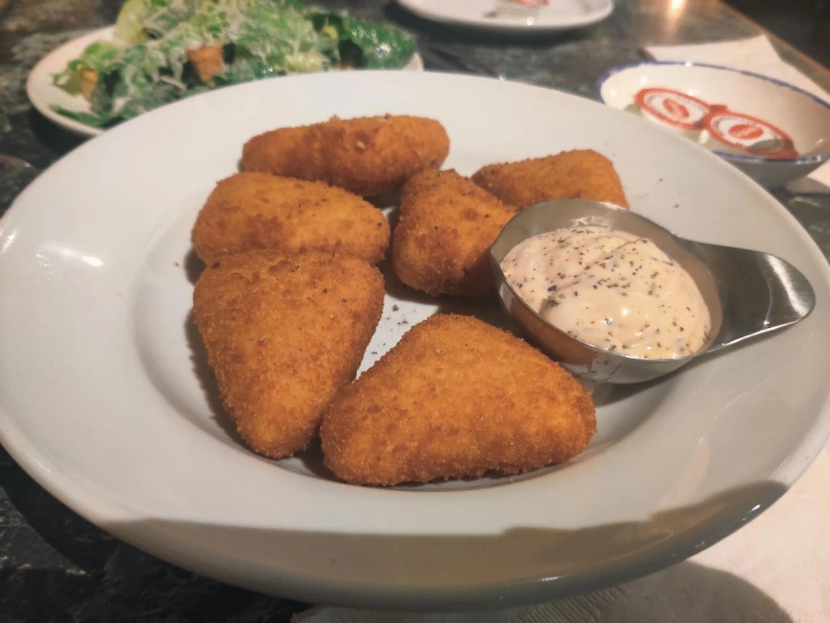 Fried Mozzarella Sticks