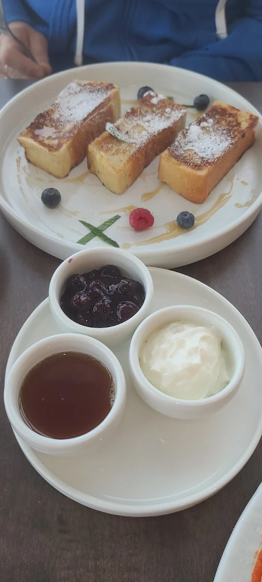 Crème Brûlée French Toast
