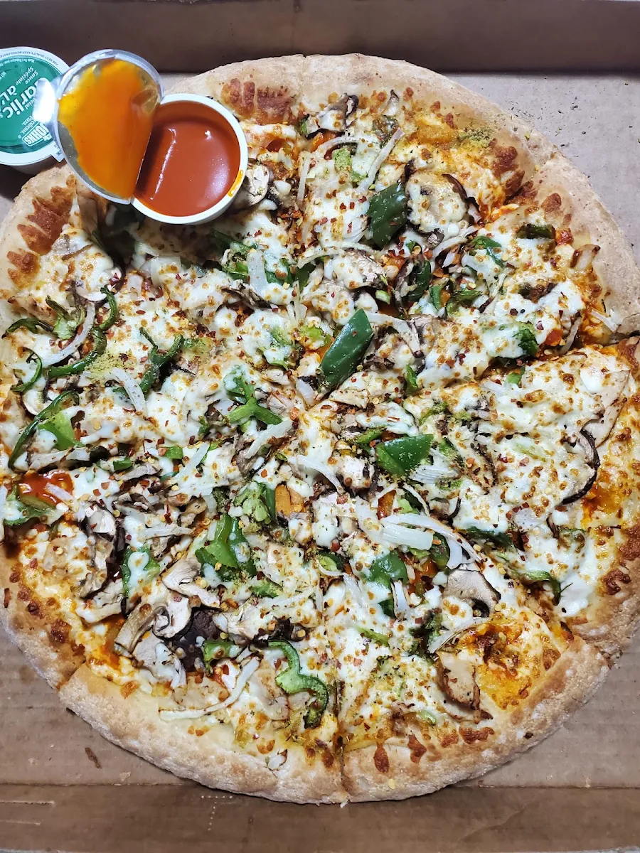 Buffalo Chicken with Mushroom and Green Peppers