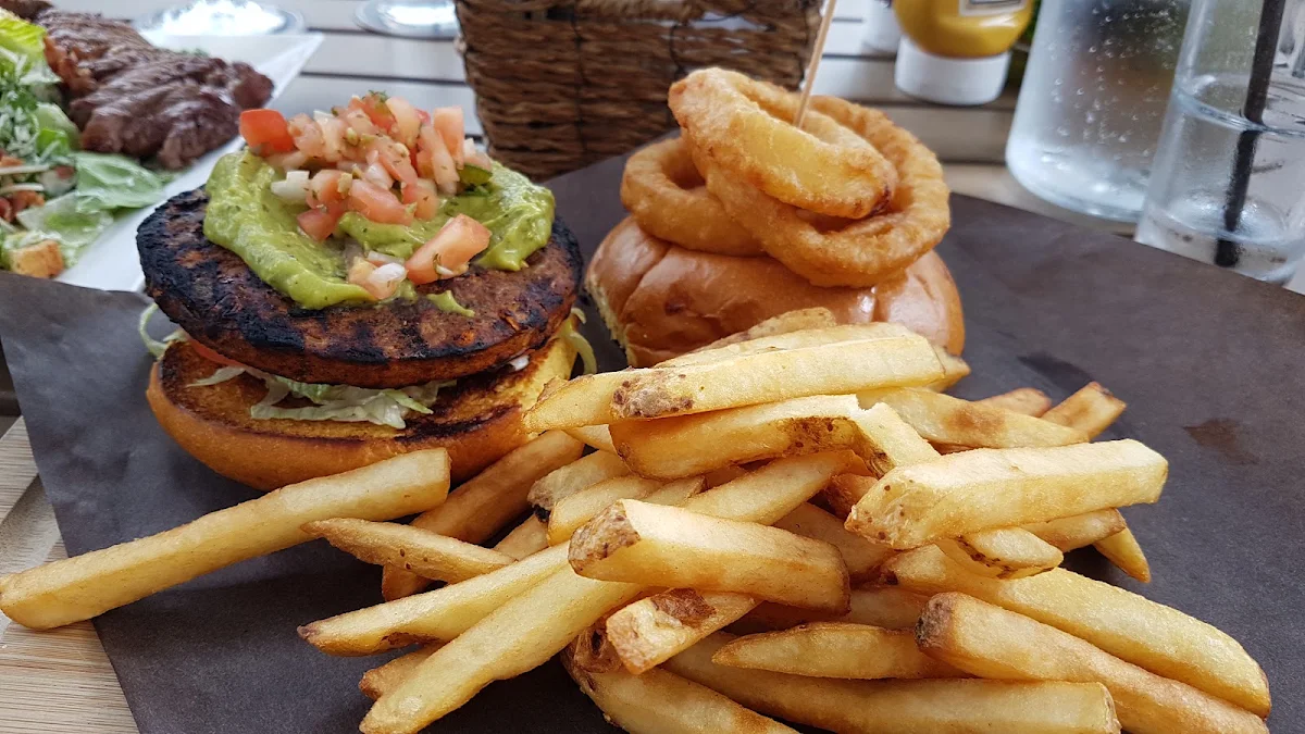 Black Bean Veggie Burger