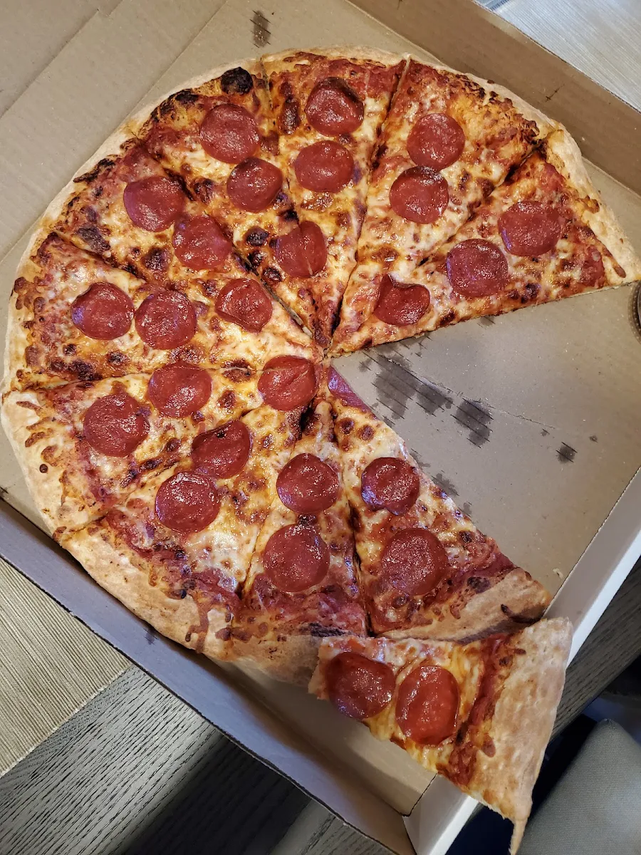 Extra Large Pepperoni Pizza