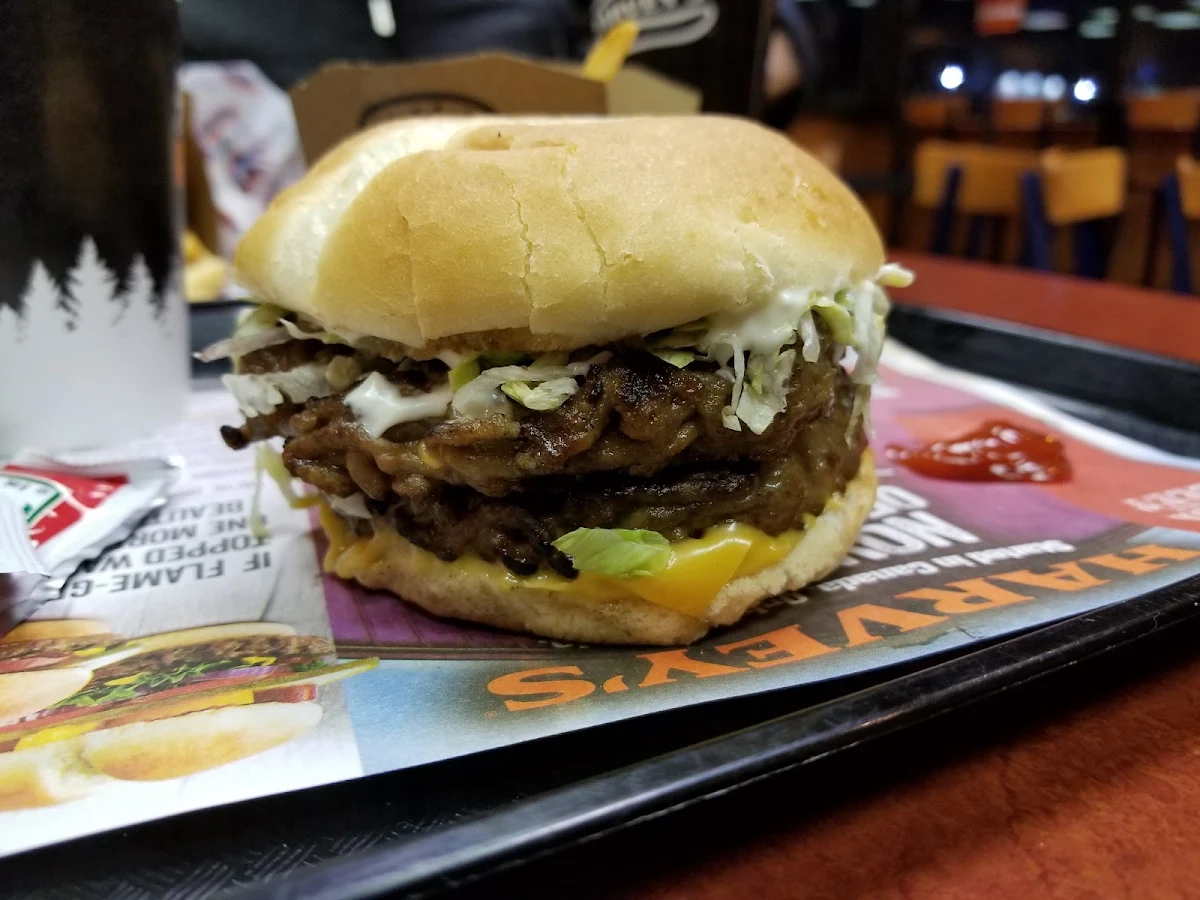 Jr Burger, Harvey's