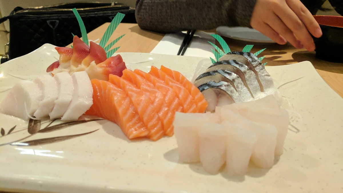 Regular Sashimi Set