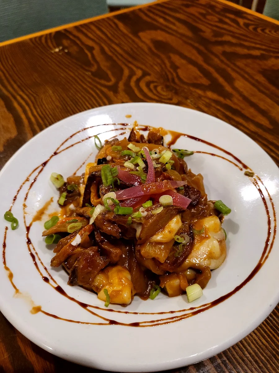 Poutine Aux Légumes Sauce À la Bière