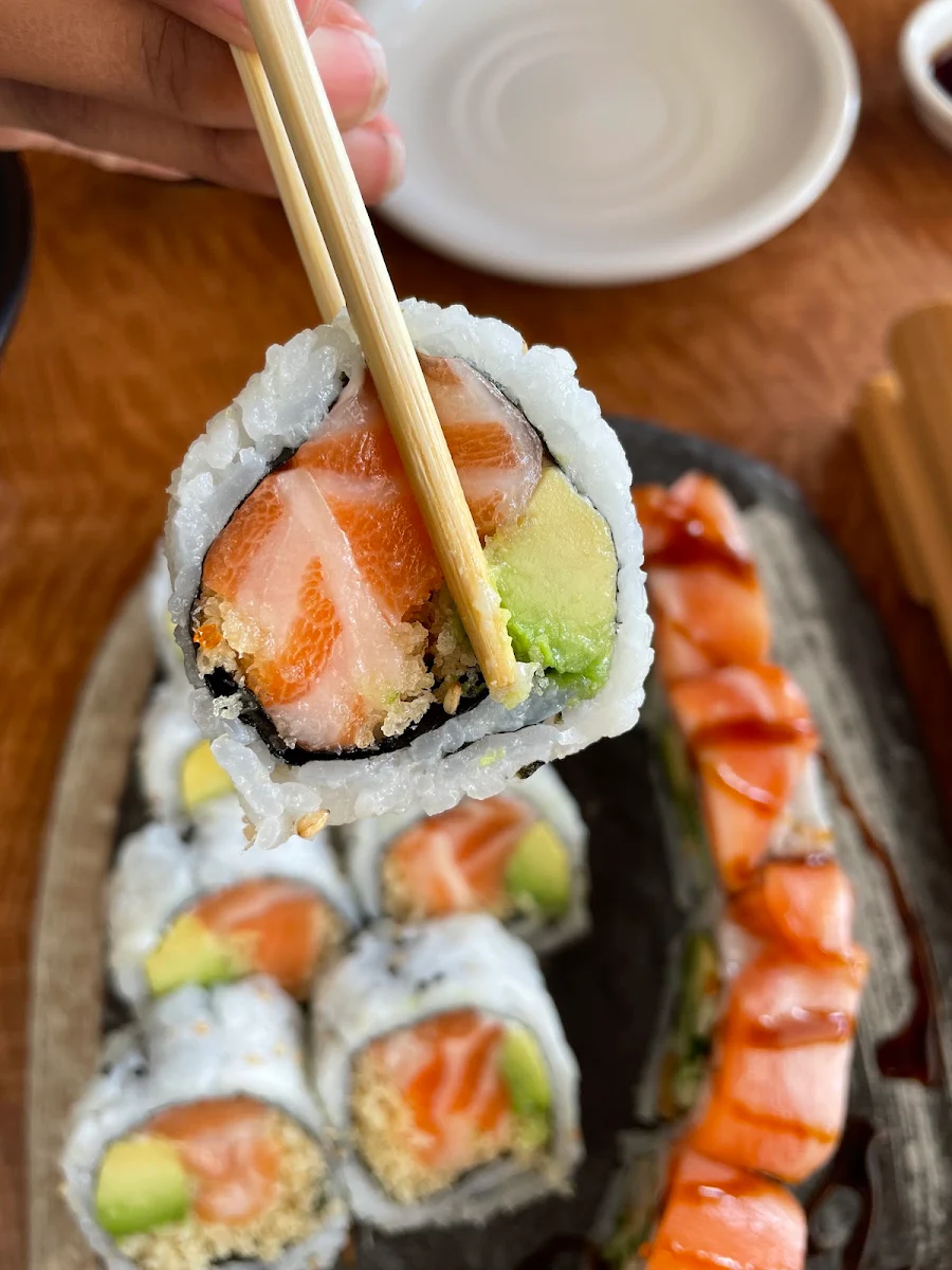 Crispy Salmon Roll