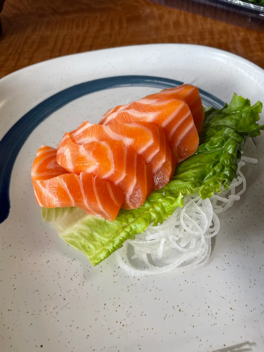 sa01 Salmon Sashimi 5pcs