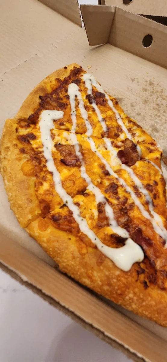 Cheddar Bacon Ranch Pizza