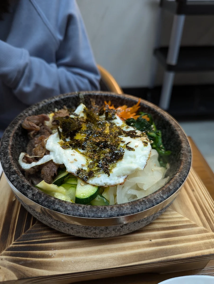 Dolsot Bibimbap