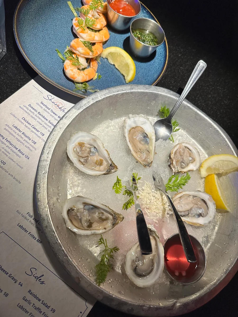 Happy Hour Oysters