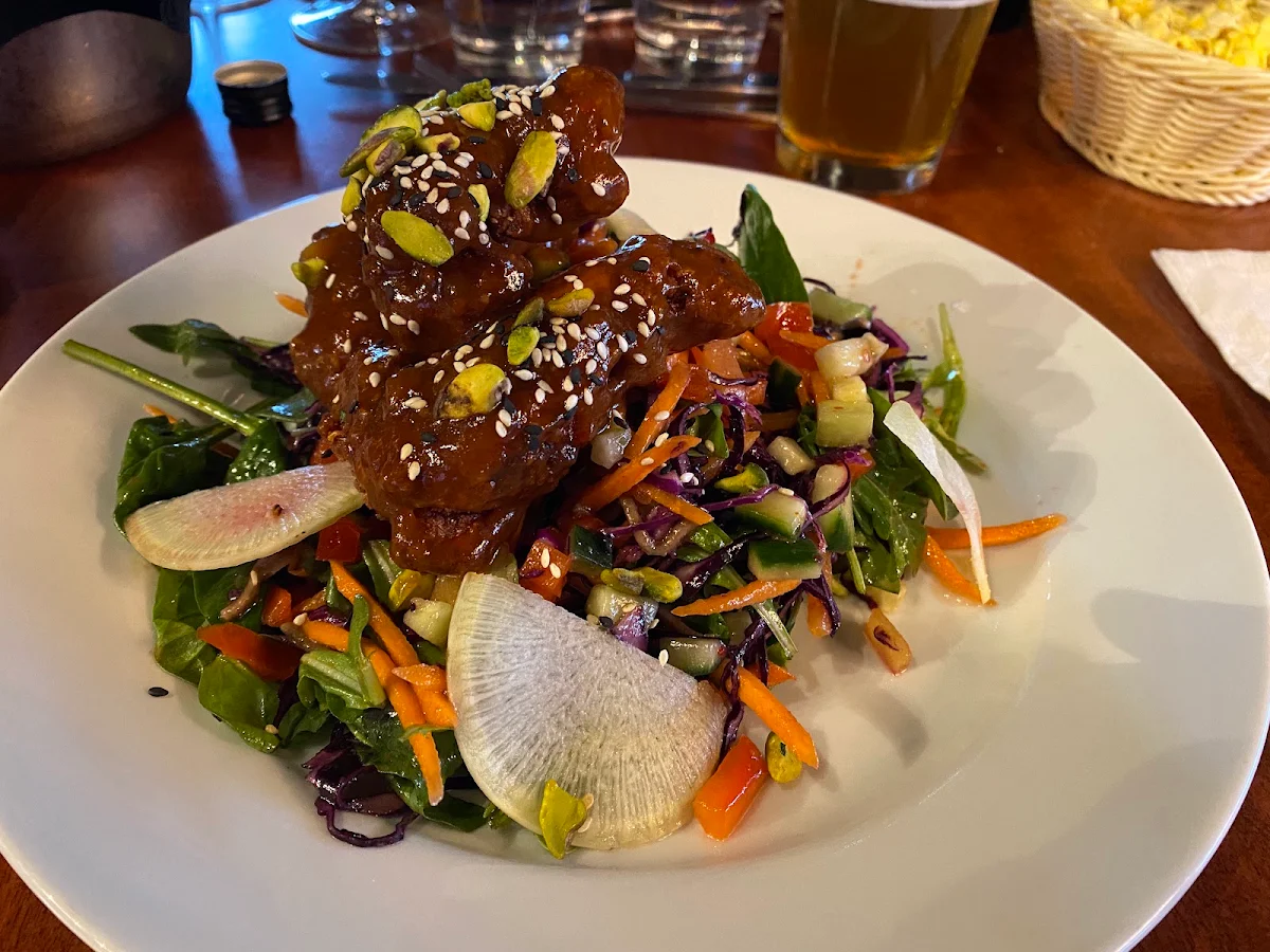 General Tao Chicken Asian Salad