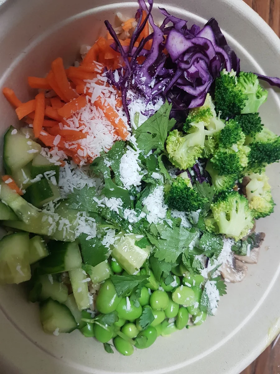 Bamboo Green Curry Bowl with Added Edamame