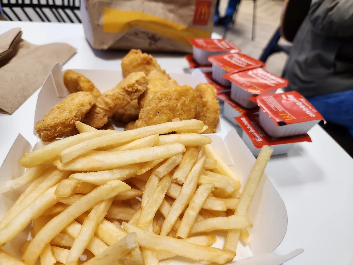 10 PC Chicken Mcnuggets Meal