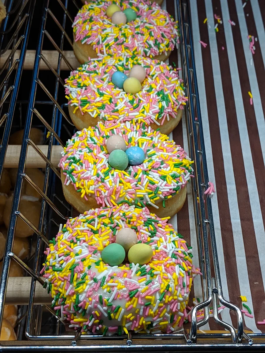 Bird Nest Donut