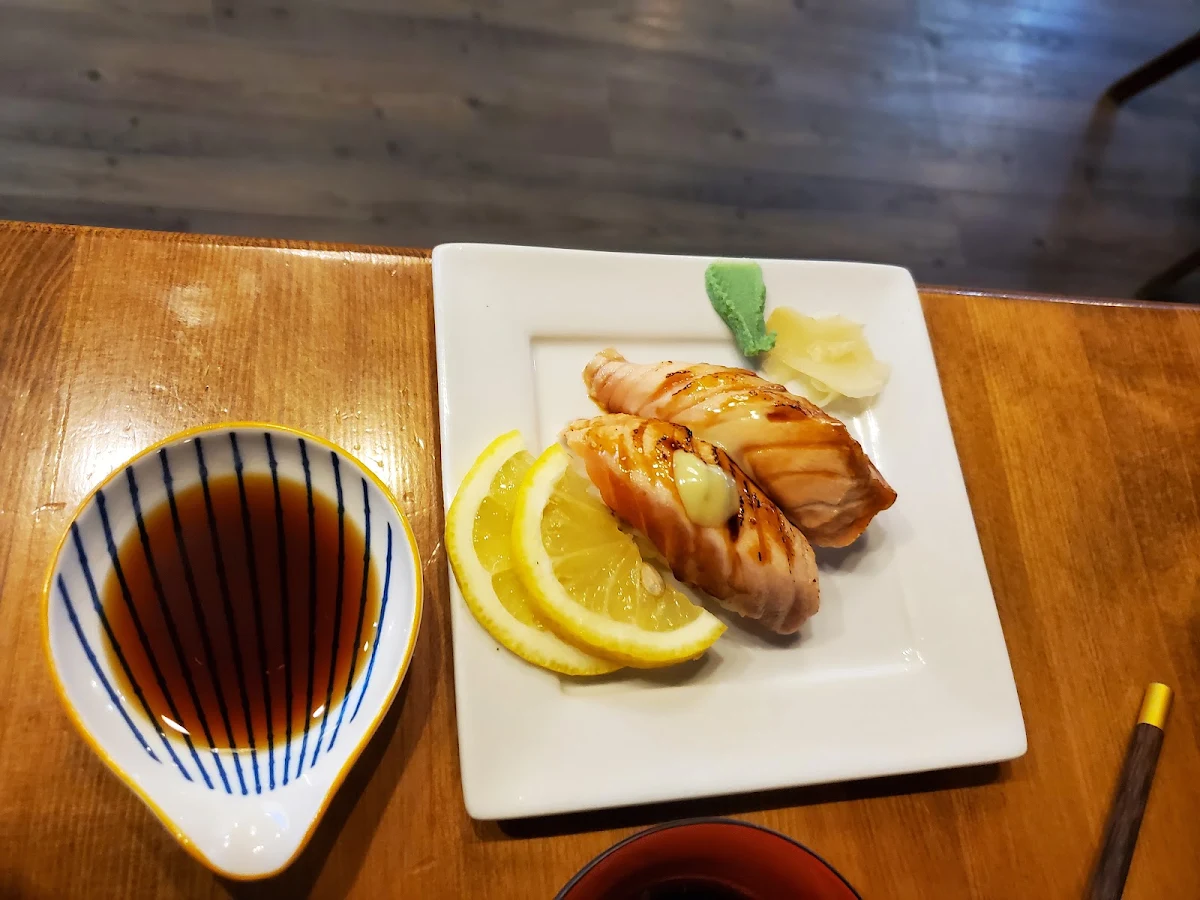 Salmon Nigiri