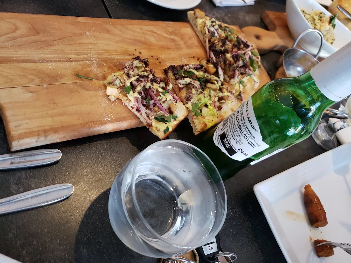 Slice of Pizza with Chicken pcs