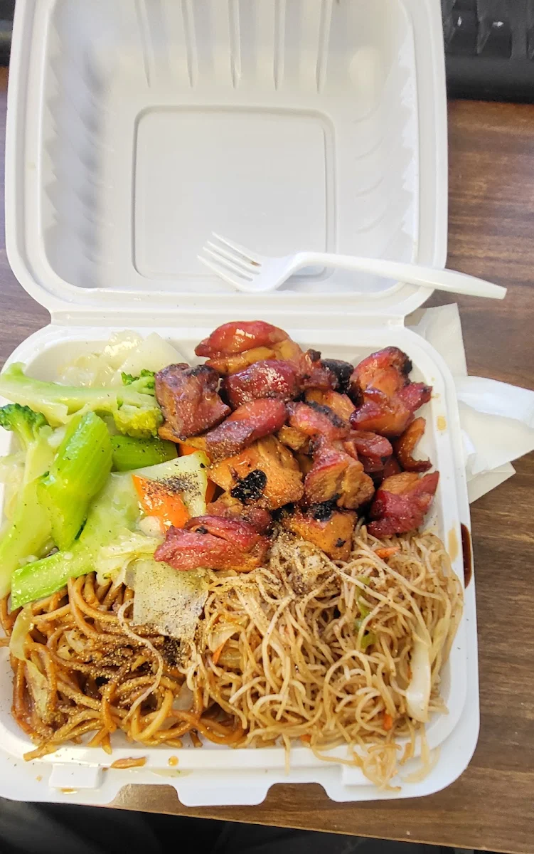 Combo Bourbon Chicken Noodles