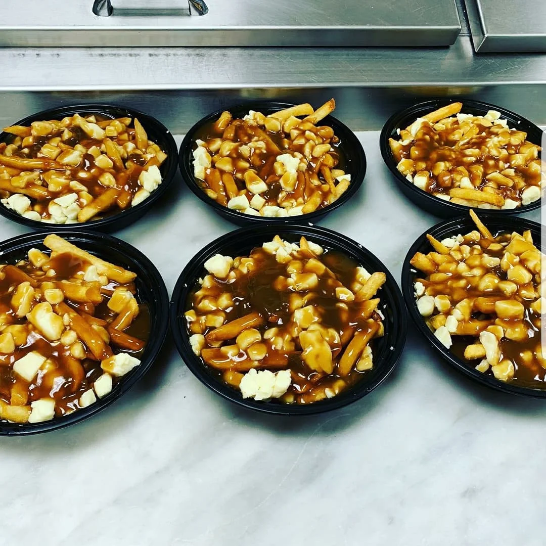 Poutine, Reginos pizza / Oshawa