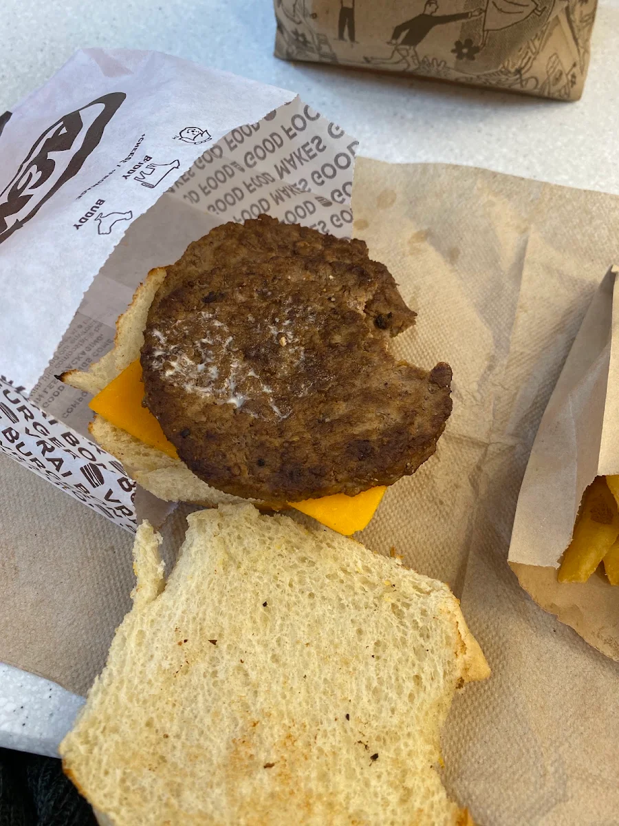 Mama Cheeseburger, A&W Canada