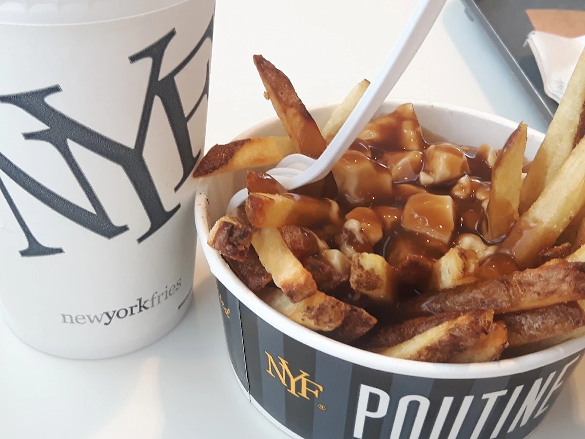 Poutine, New York Fries Londonderry Mall