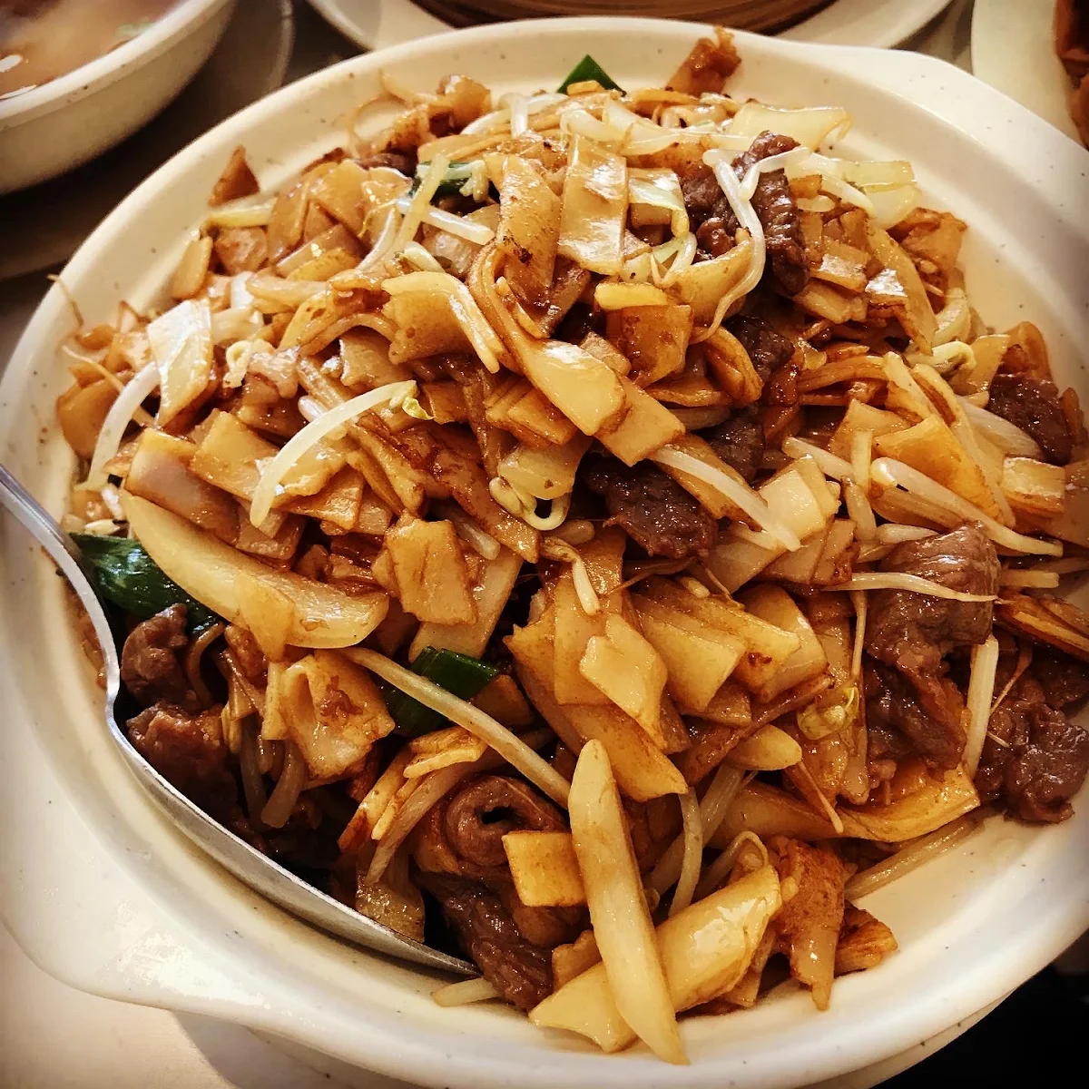 Fried Rice Noodle with Shredded Pork and Bean Sprouts