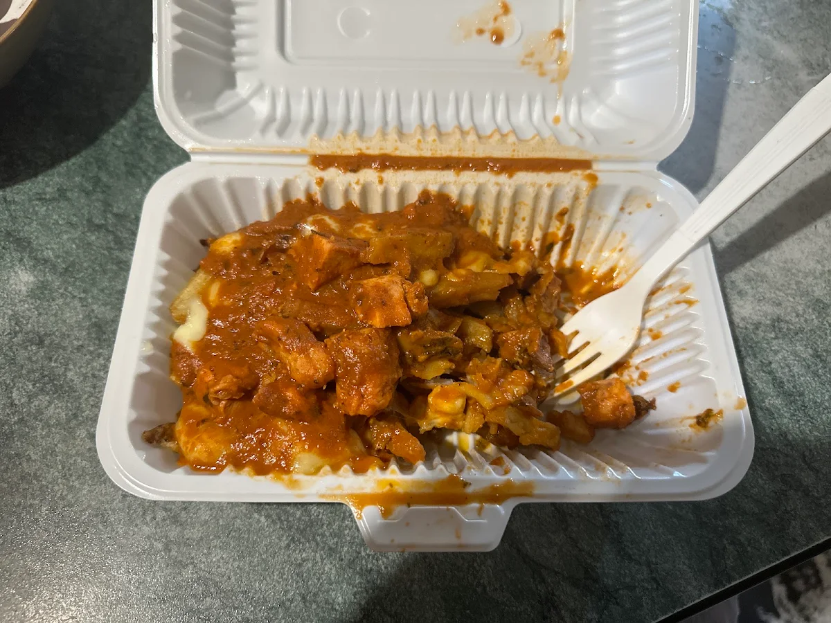 Butter Chicken Poutine