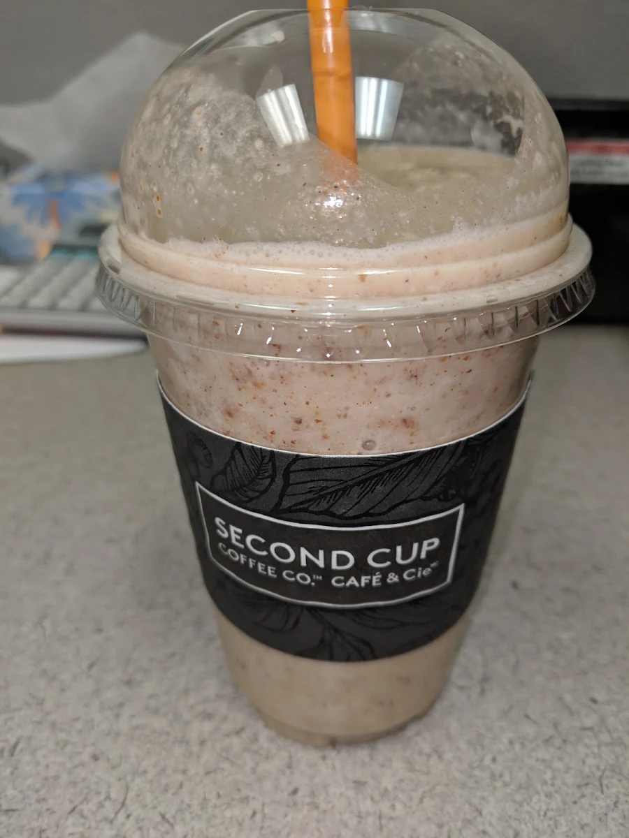 Flax Seed Banana Almond Milk and Date Smoothie