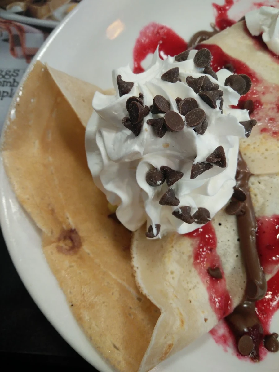 Chocolate Chip Crepe Combo