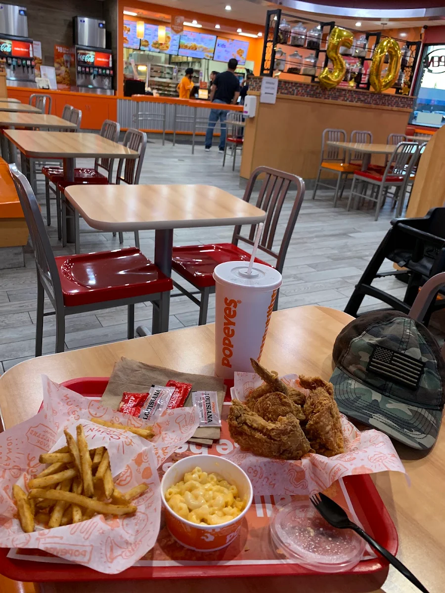 Four Piece Chicken Platter with Mac N Fries
