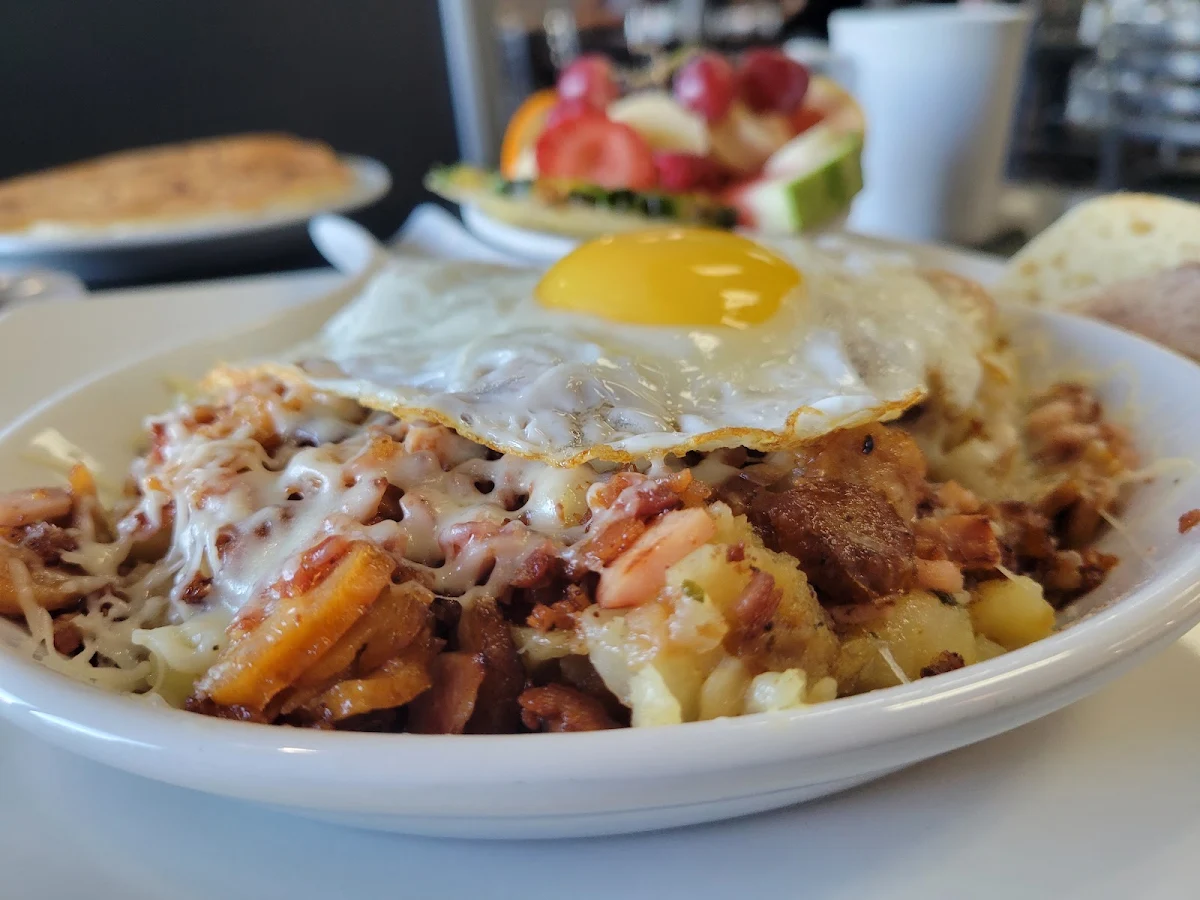 Poutine Déjeuner Signature Breakfast Poutine