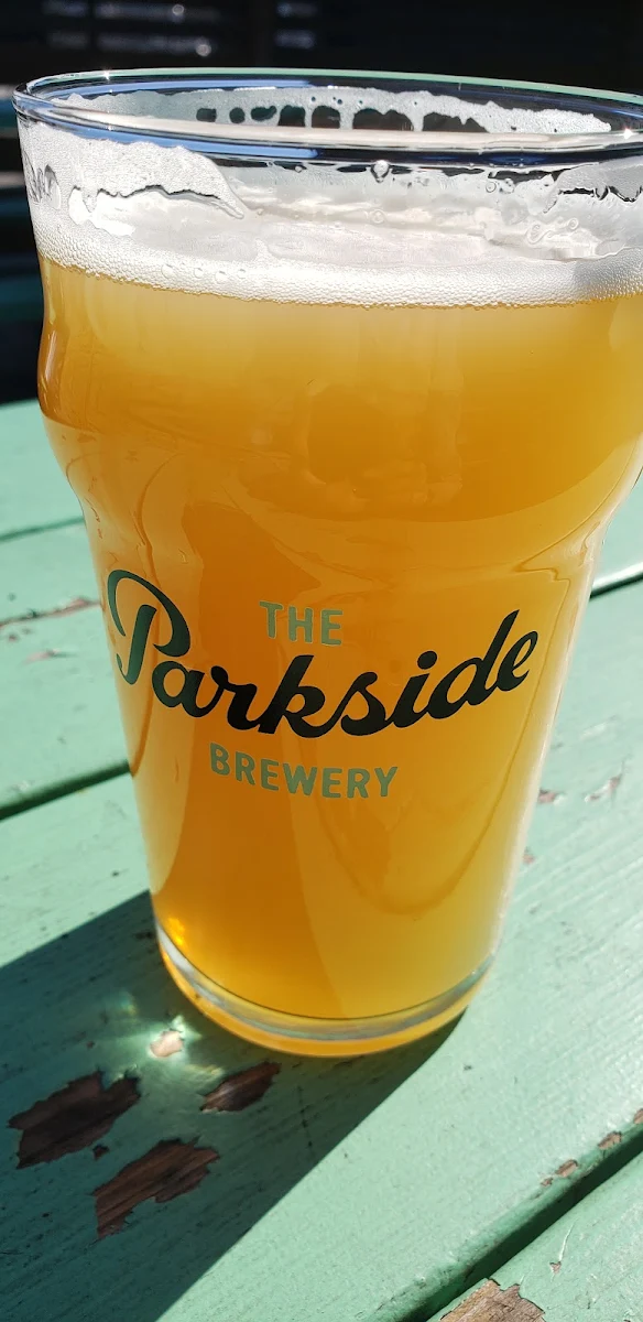 Motel Hazy Pale Ale and Dusk Pale Ale