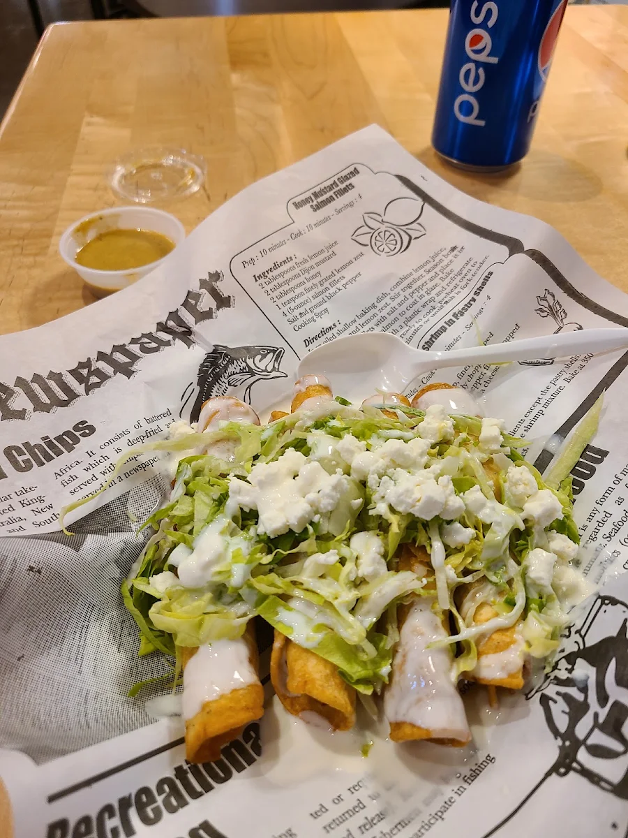 Mexican Tacos Dorados de Pollo