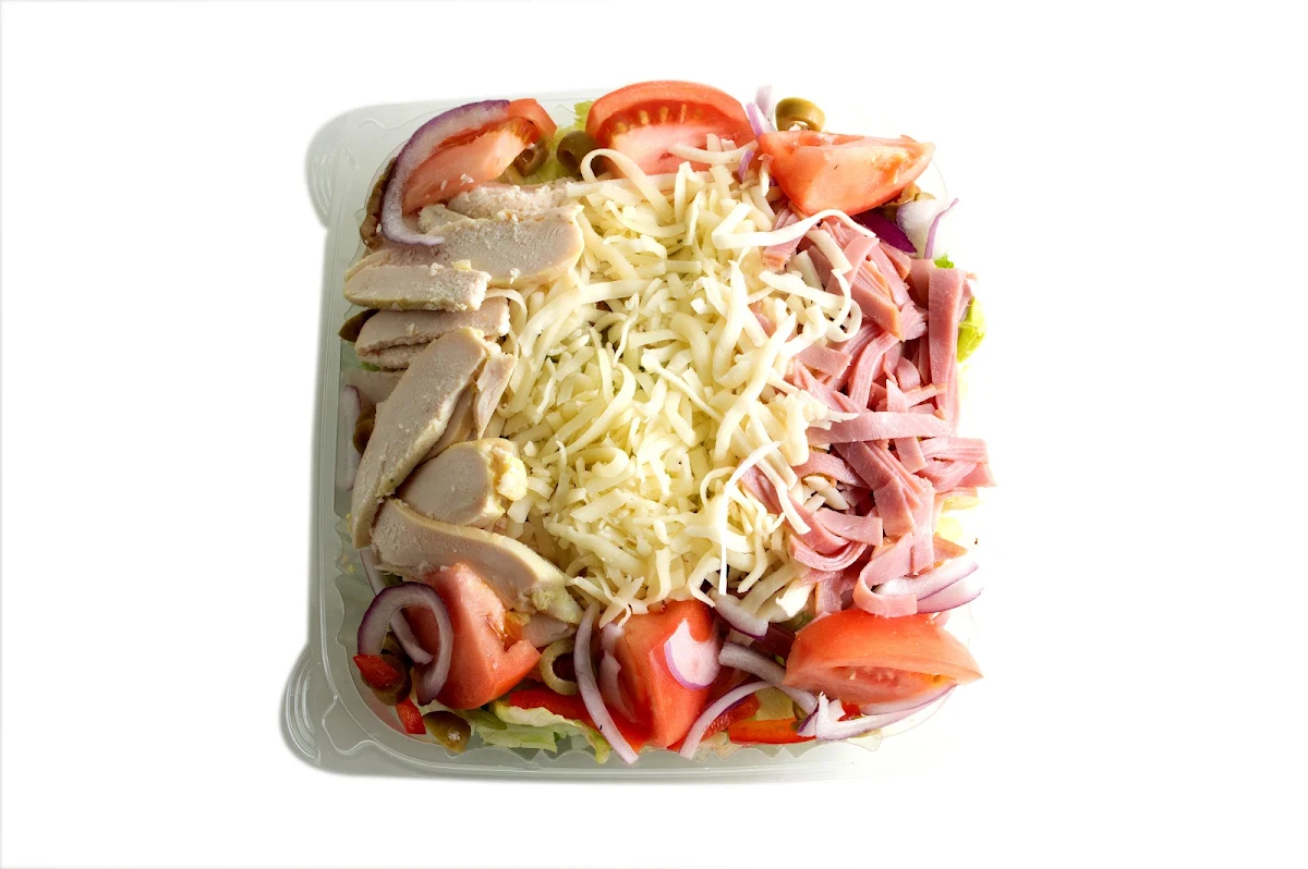 Club Salad, Original Willy's Pizza