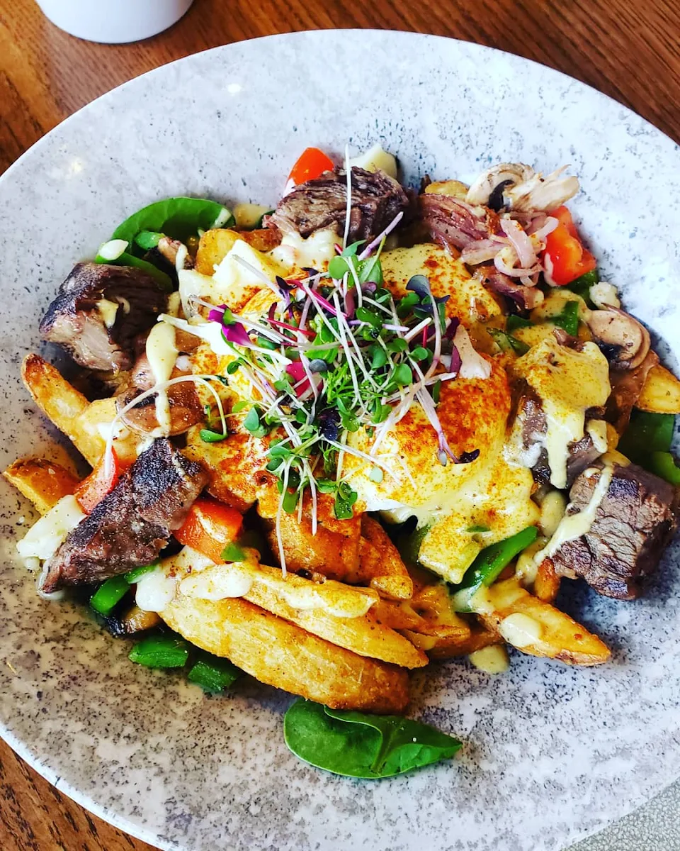 Shorty Rib Poutine