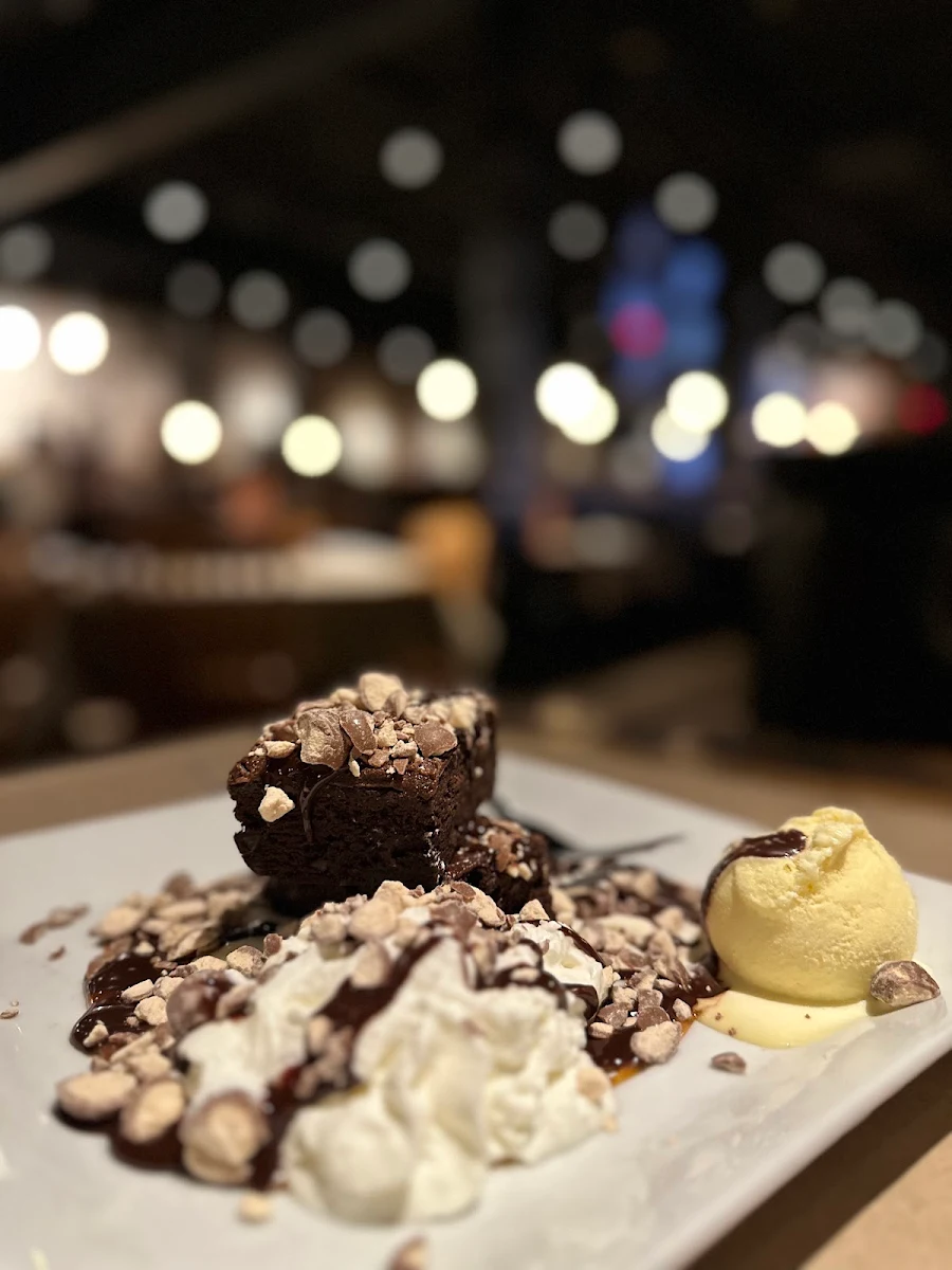 Vanilla Ice Cream Brownie Sliders