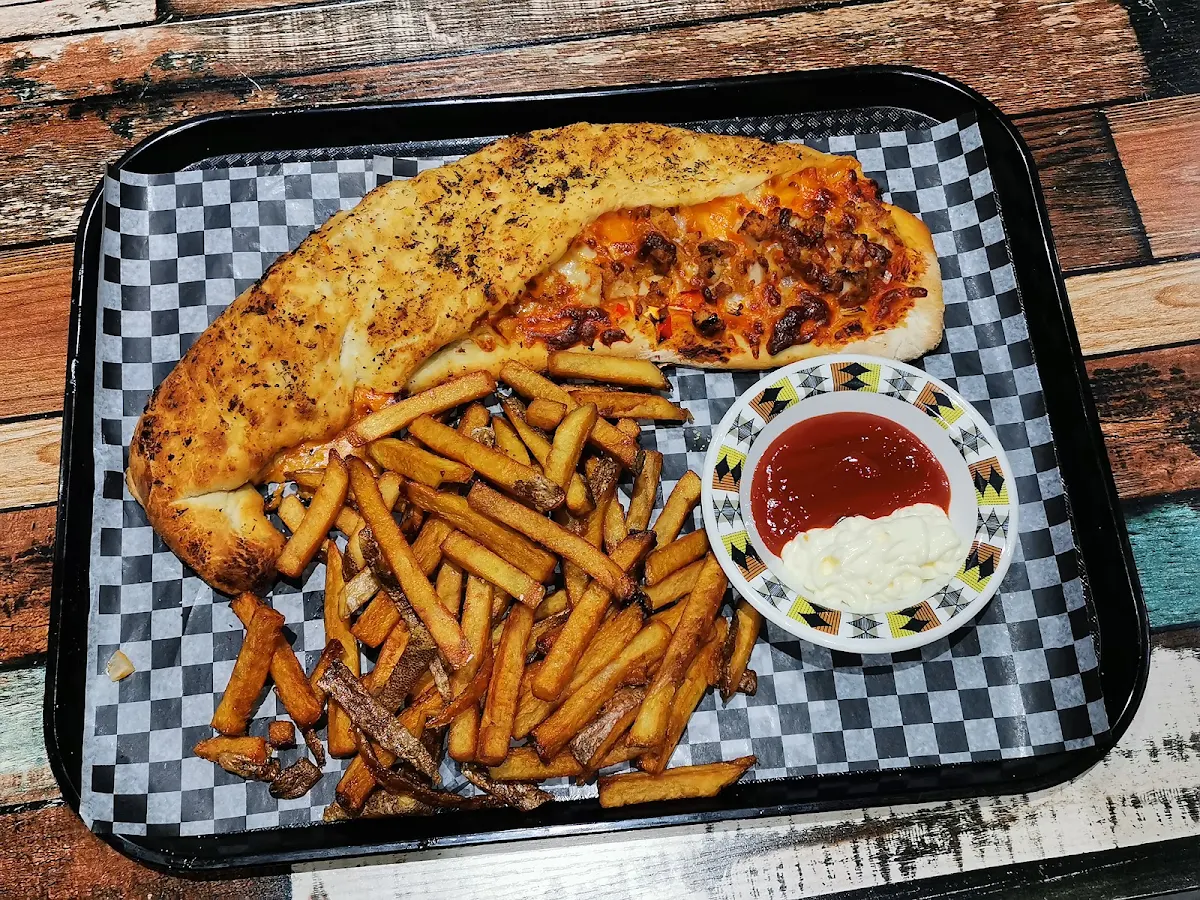 Pizza Calzone