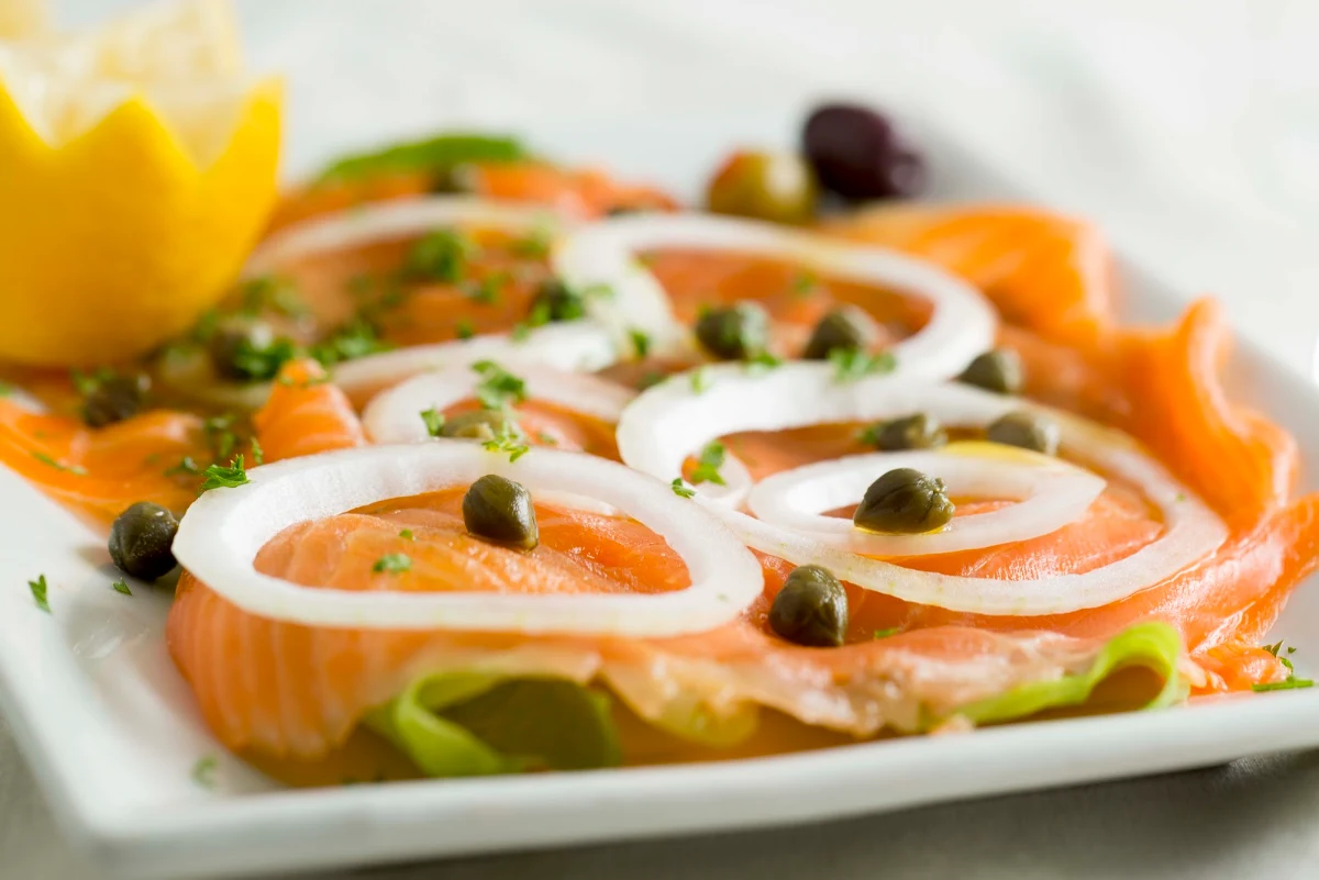 Saumon Fumé Garni Garnished Smoked Salmon