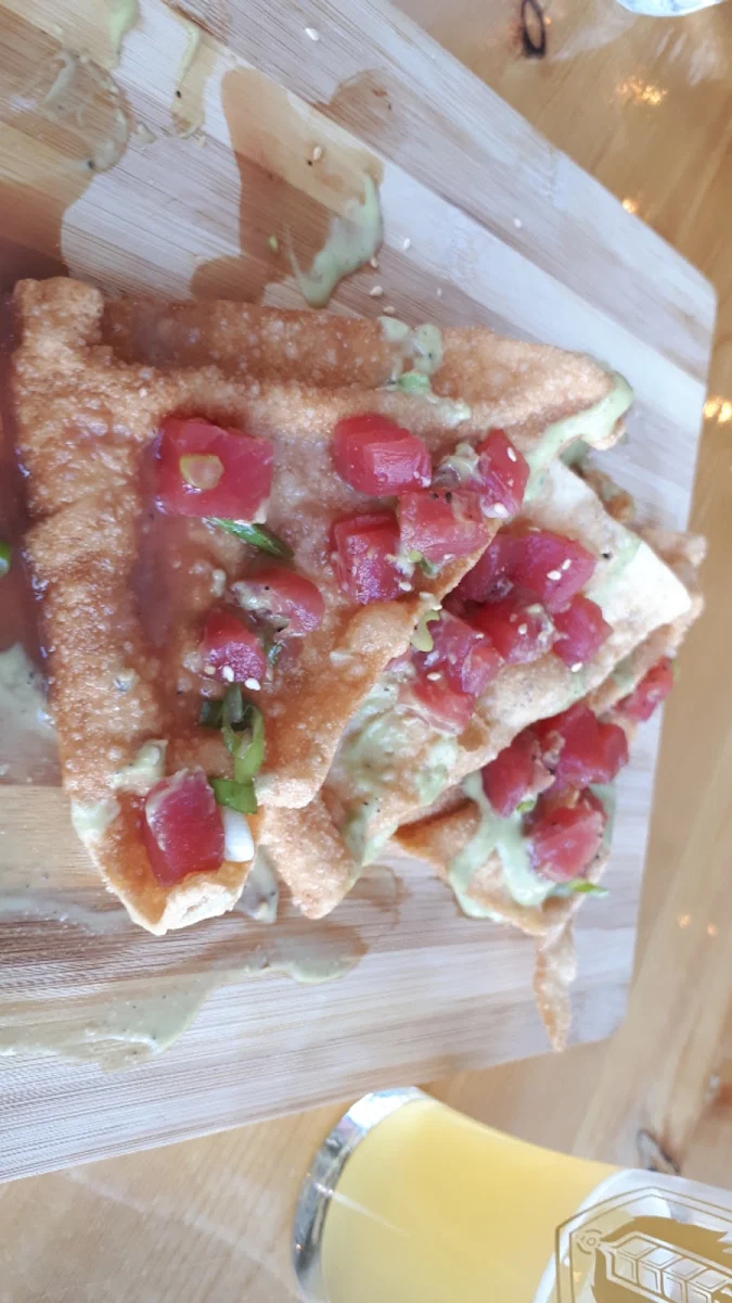 Poke Nachos
